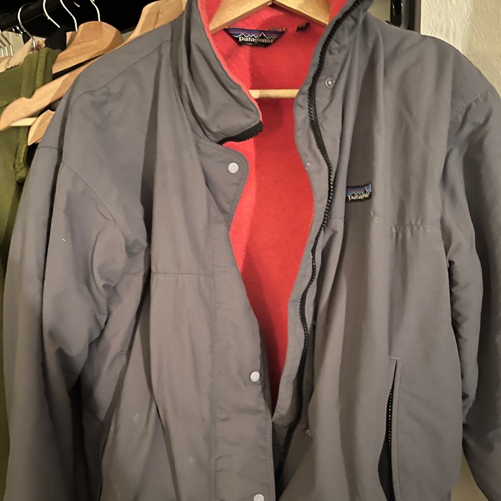 Patagonia Gray Windbreaker for women’s fleece lined vintage style